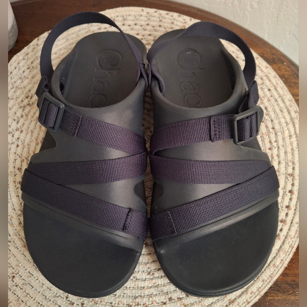 Men's Navy Chaco Sandals Size 11. - Picture 3 of 7